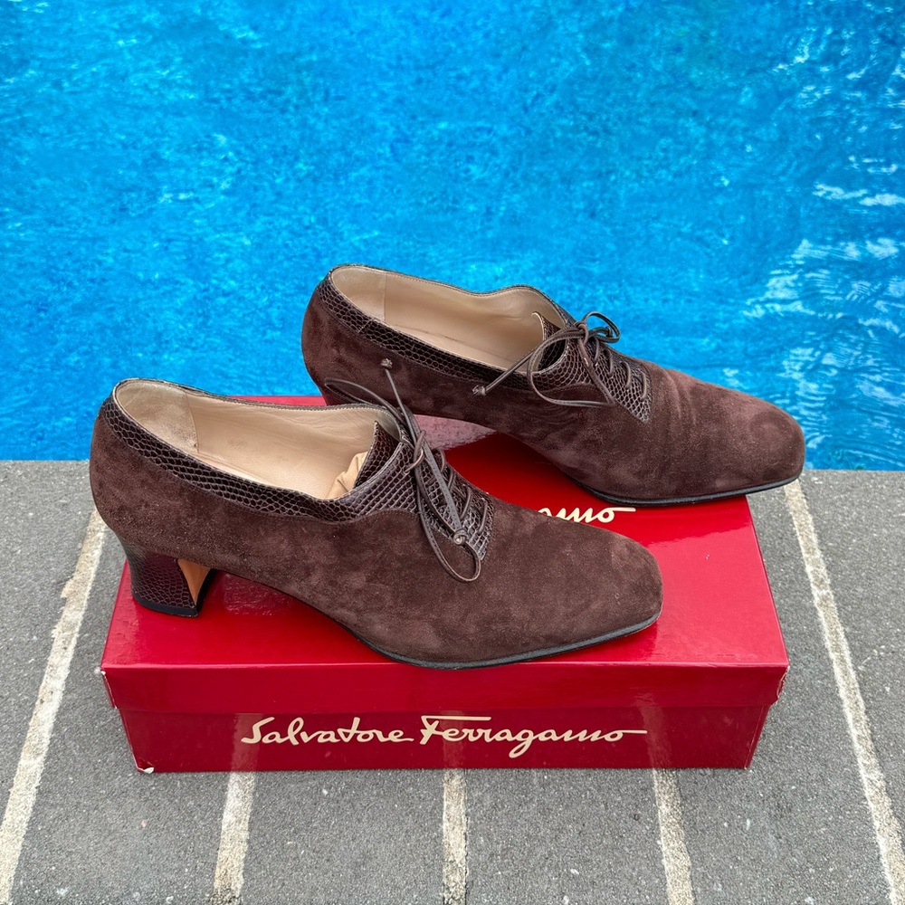 Salvatore Ferragamo Brown‎ Brogues
Suede Ankle Heel Lace Up Shoes Snake US 9